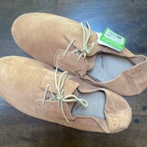 Sanuk Bianca leather shoes